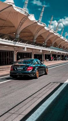 MERCEDES-BENZ C 63 AMG 6.2 V8 GASOLINA MCT MERCEDES-BENZ C 63 AMG 6.2 V8 GASOLINA MCT